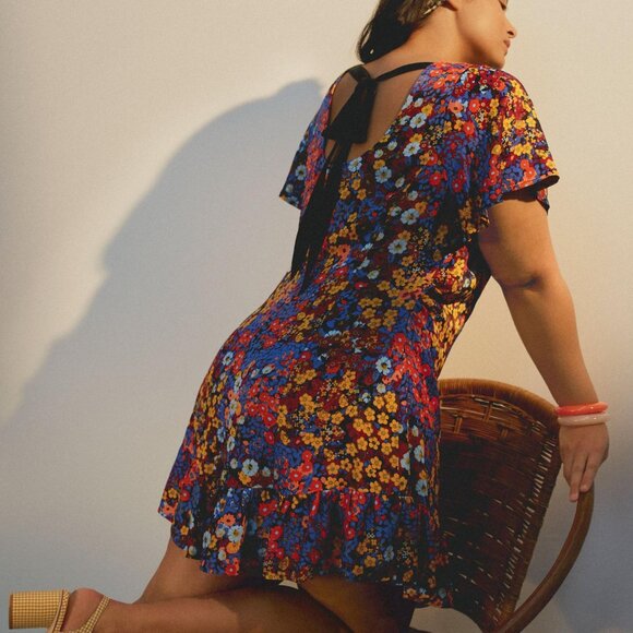 Anthropologie Ruffled Satin Mini Dress in Black Motif Size 14 - Picture 3 of 8